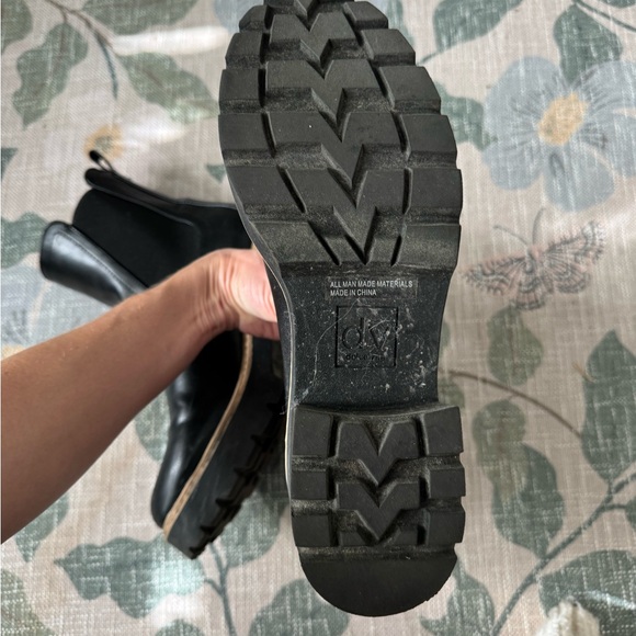 DV Dolce Vita Tobias Back Chunky Heel Chelsea Boots sz 7.5 - Picture 5 of 7